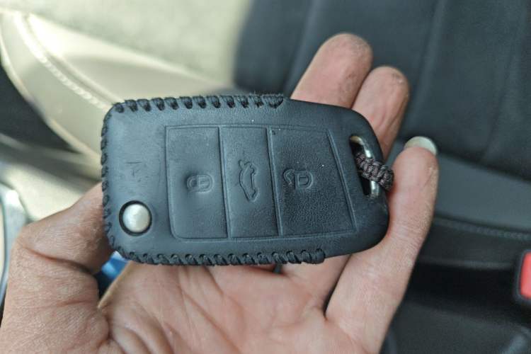 Used Volkswagen Sagitar 2019 280TSI DSG Luxury Version China VI Standard Vehicle Key
