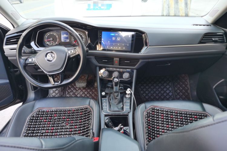 Used Volkswagen Sagitar 2019 280TSI DSG Comfort Version China VI Standard Center Console
