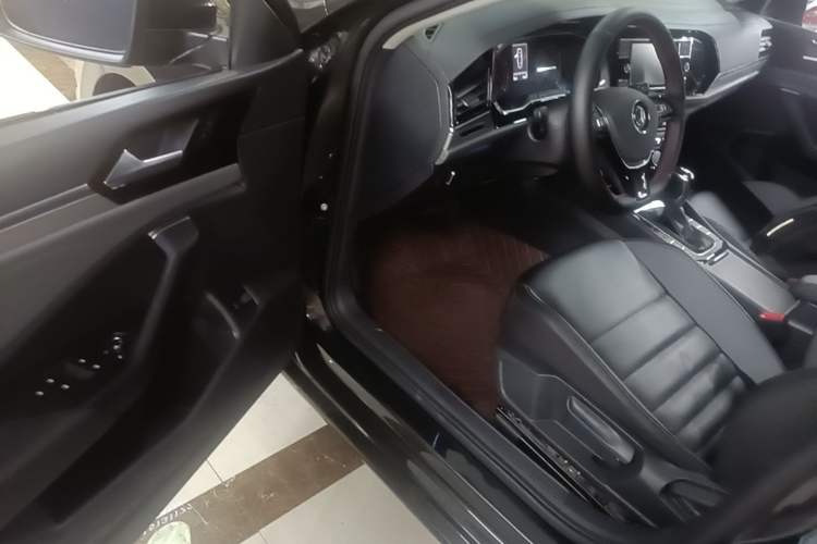 Used Volkswagen Sagitar 2019 280TSI DSG Comfort Version China VI Standard Driver Seat