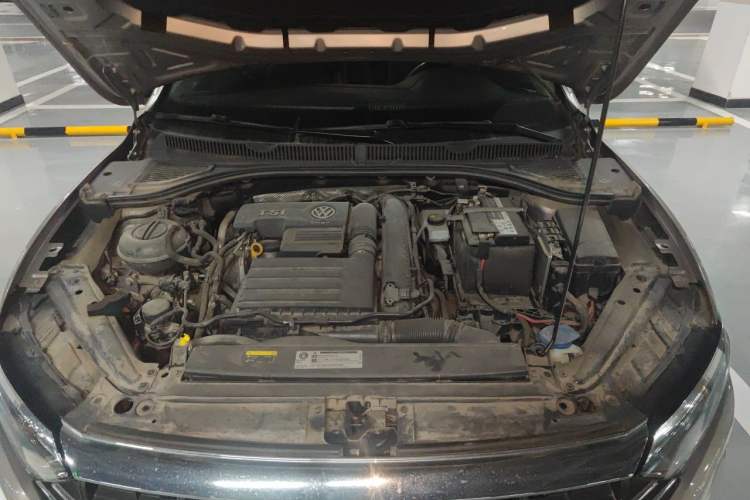 Used Volkswagen Sagitar 2019 280TSI DSG Comfort Version China VI Standard Engine Bay