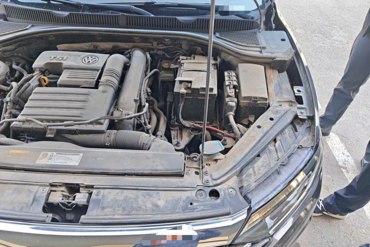 Used Volkswagen Sagitar 2019 200TSI DSG Comfort Version China VI Standard Engine Bay Left