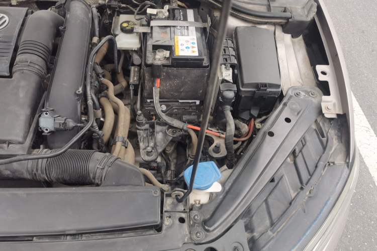 Used Volkswagen Sagitar 2019 280TSI DSG Comfort Version China VI Standard Engine Bay Left