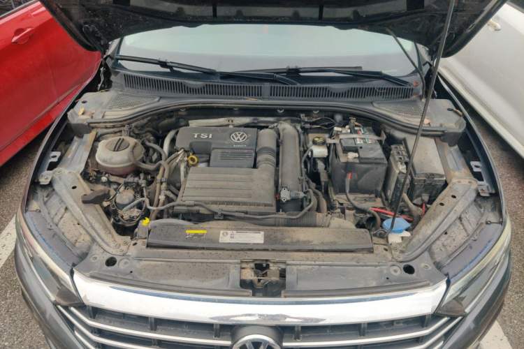 Used Volkswagen Sagitar 2019 280TSI DSG Comfort Version China VI Standard Engine Bay