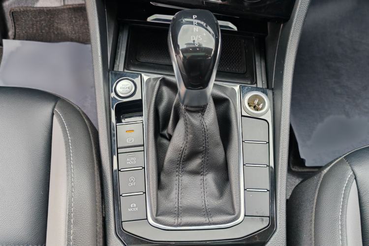 Used Volkswagen Sagitar 2019 280TSI DSG Comfort Version China VI Standard Gear Lever