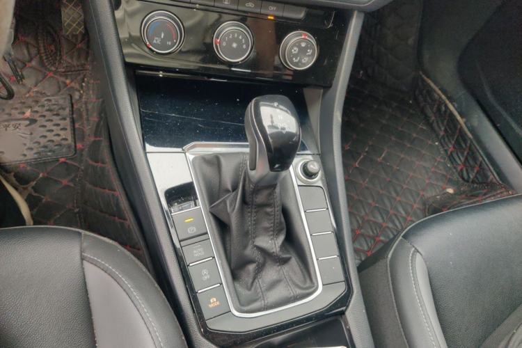 Used Volkswagen Sagitar 2019 280TSI DSG Comfort Version China VI Standard Gear Lever