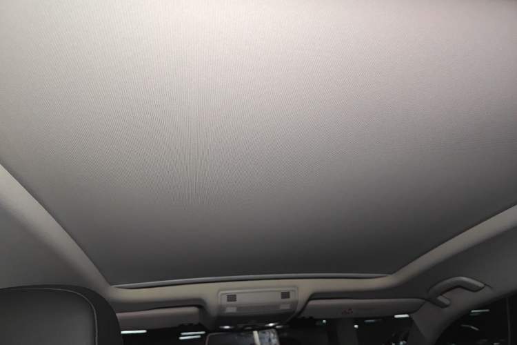 Used Volkswagen Sagitar 2019 280TSI DSG Comfort Version China VI Standard Headliner