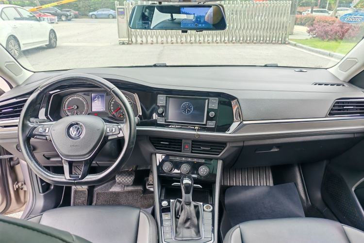 Used Volkswagen Sagitar 2019 280TSI DSG Comfort Version China VI Standard Interior 2