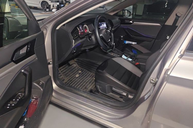 Used Volkswagen Sagitar 2019 280TSI DSG Comfort Version China VI Standard Interior 3