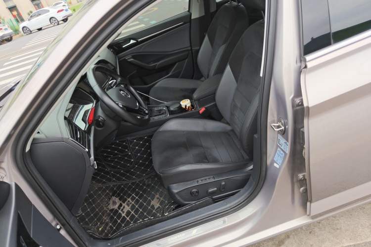 Used Volkswagen Sagitar 2019 280TSI DSG Luxury Version China VI Standard Left Front Seat