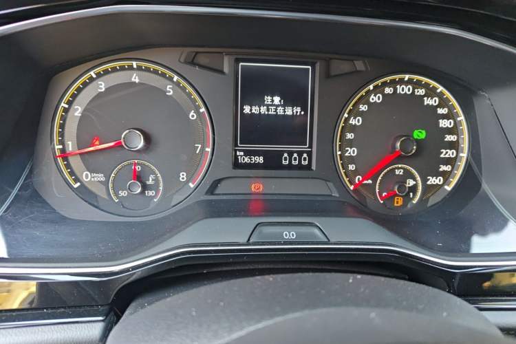 Used Volkswagen Sagitar 2019 200TSI DSG Comfort Version China VI Standard Odometer Close Up