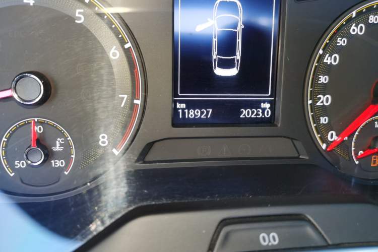 Used Volkswagen Sagitar 2019 280TSI DSG Comfort Version China VI Standard Odometer Close Up