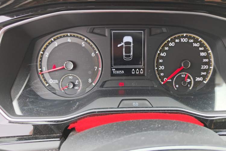 Used Volkswagen Sagitar 2019 280TSI DSG Luxury Version China VI Standard Odometer Close Up
