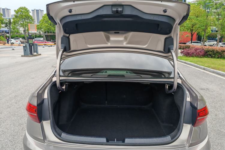 Used Volkswagen Sagitar 2019 280TSI DSG Comfort Version China VI Standard Trunk