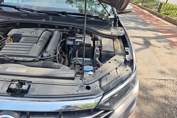 Used Volkswagen Sagitar 2019 280TSI DSG Comfort Version China VI Standard Engine Bay Left
