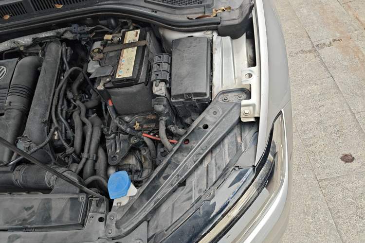 Used Volkswagen Sagitar 2019 280TSI DSG Comfort Version China VI Standard Engine Bay Left