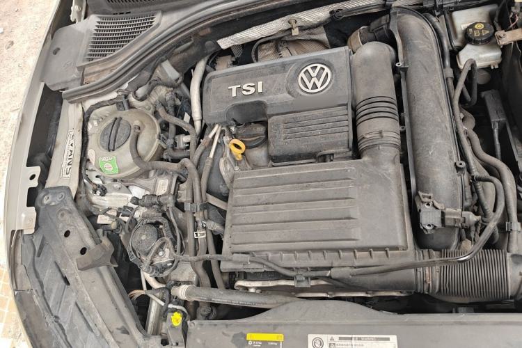 Used Volkswagen Sagitar 2019 280TSI DSG Comfort Version China VI Standard Engine Bay Right