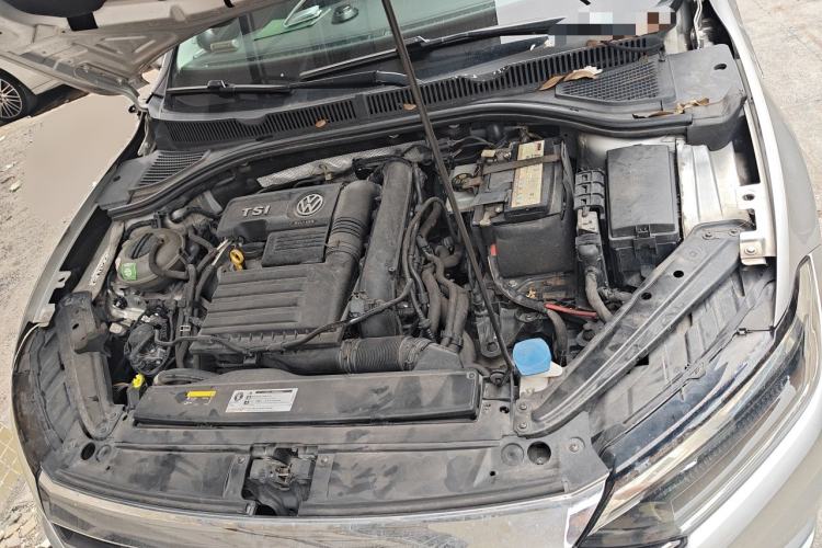 Used Volkswagen Sagitar 2019 280TSI DSG Comfort Version China VI Standard Engine Bay