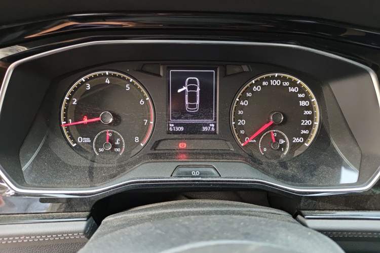 Used Volkswagen Sagitar 2019 200TSI DSG Comfort Version China VI Standard Instrument Cluster