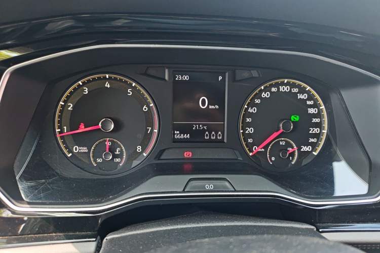 Used Volkswagen Sagitar 2019 280TSI DSG Comfort Version China VI Standard Odometer Close Up