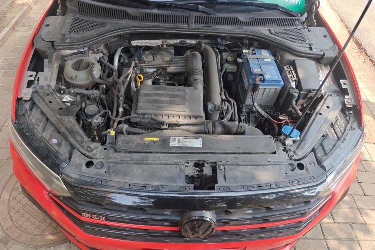 Used Volkswagen Sagitar 2019 200TSI DSG Comfort Version China VI Standard Engine Bay