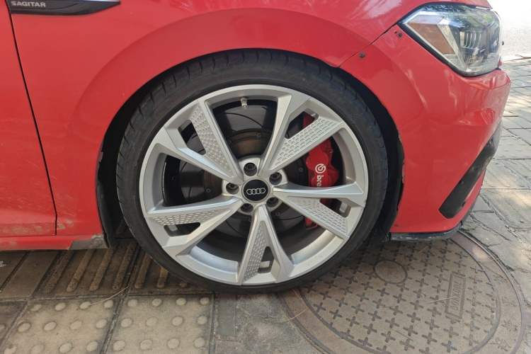 Used Volkswagen Sagitar 2019 200TSI DSG Comfort Version China VI Standard Right Front Wheel Hub