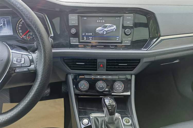 Used Volkswagen Sagitar 2019 200TSI DSG Comfort Version China VI Standard Audio And AC Panel