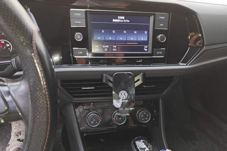 Used Volkswagen Sagitar 2019 280TSI DSG Comfort Version China VI Standard Audio And AC Panel
