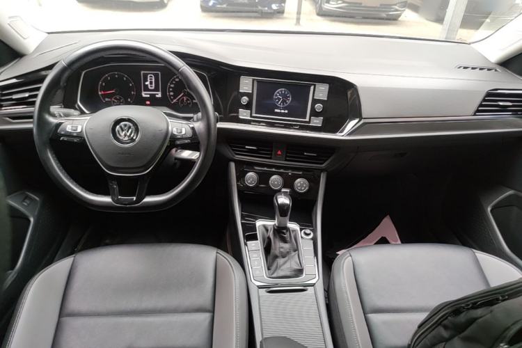 Used Volkswagen Sagitar 2019 280TSI DSG Comfort Version China VI Standard Center Console