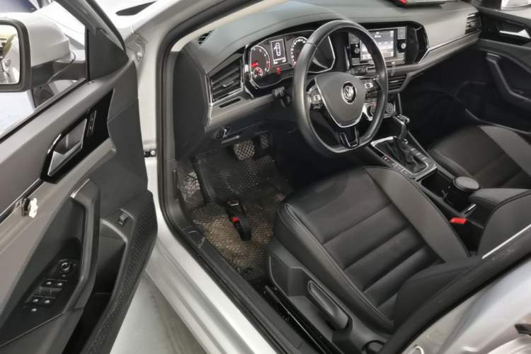 Used Volkswagen Sagitar 2019 280TSI DSG Comfort Version China VI Standard Driver Seat