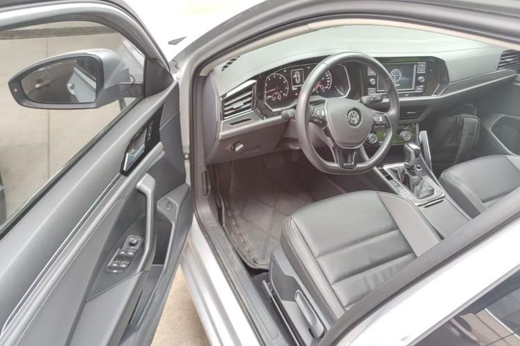 Used Volkswagen Sagitar 2019 280TSI DSG Comfort Version China VI Standard Driver Seat
