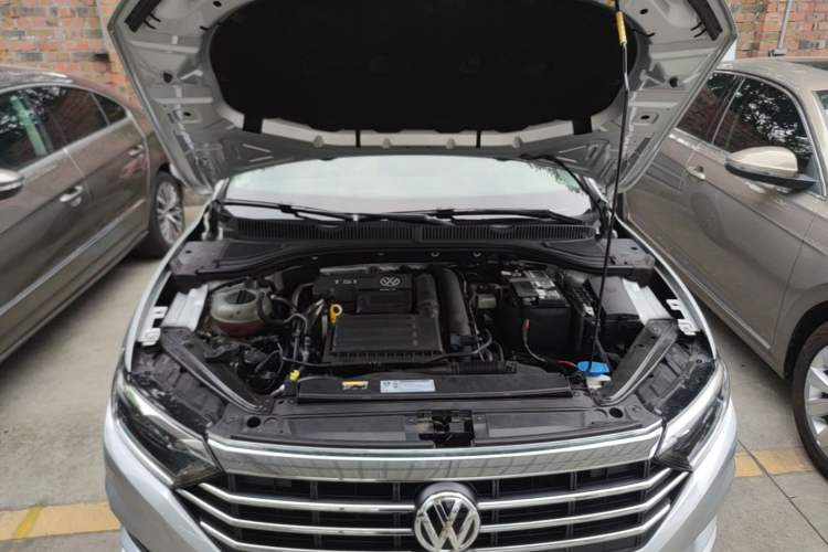 Used Volkswagen Sagitar 2019 280TSI DSG Comfort Version China VI Standard Engine Bay