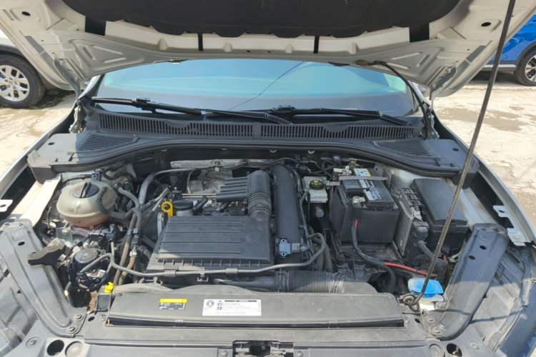Used Volkswagen Sagitar 2019 280TSI DSG Comfort Version China VI Standard Engine Bay