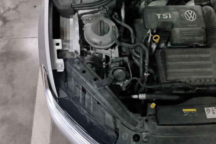 Used Volkswagen Sagitar 2019 280TSI DSG Comfort Version China VI Standard Engine Bay Right