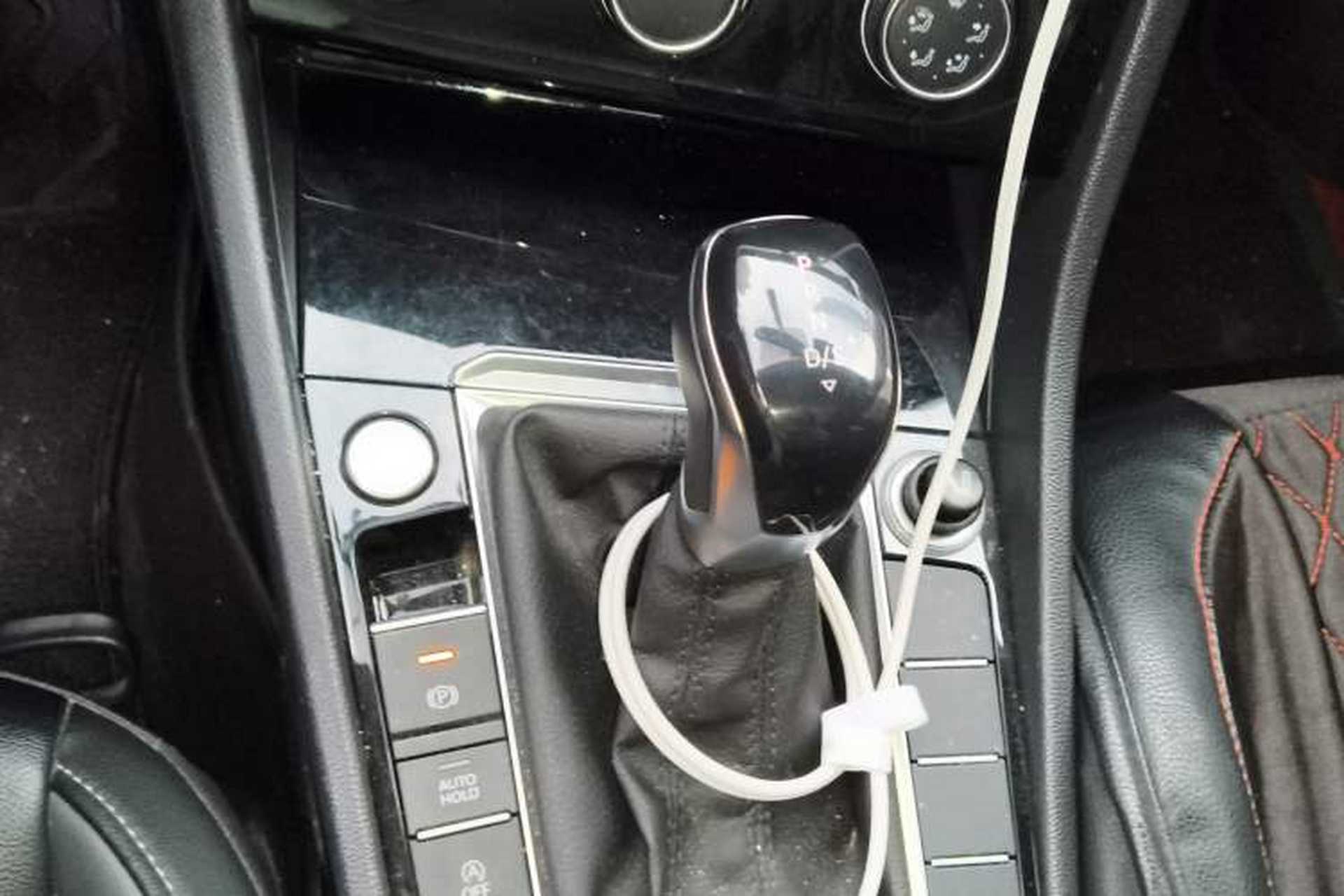 Used Volkswagen Sagitar 2019 200TSI DSG Comfort Version China VI Standard Gear Lever