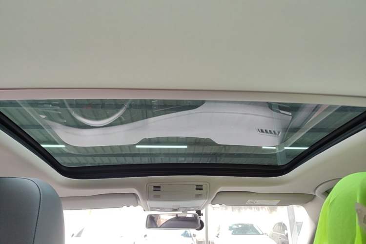 Used Volkswagen Sagitar 2019 280TSI DSG Comfort Version China VI Standard Headliner