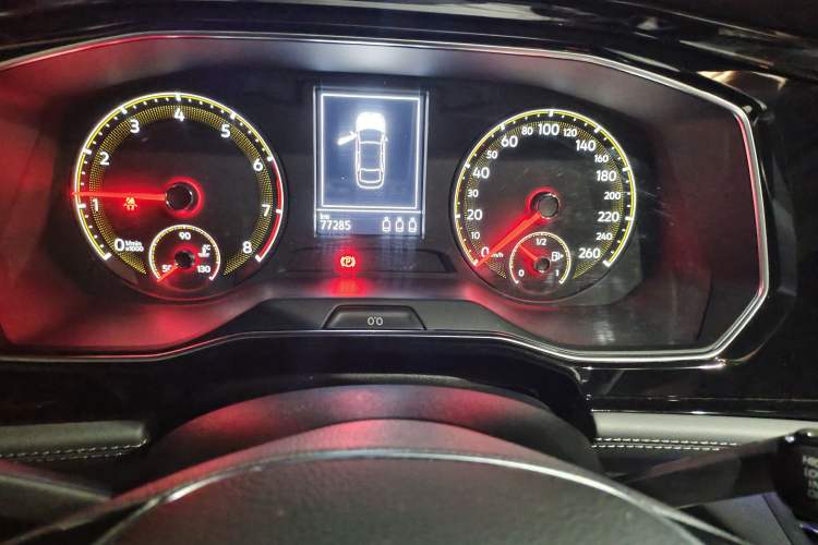 Used Volkswagen Sagitar 2019 200TSI DSG Comfort Version China VI Standard Instrument Cluster