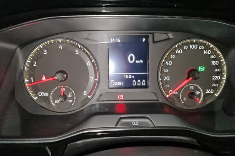 Used Volkswagen Sagitar 2019 280TSI DSG Comfort Version China VI Standard Instrument Cluster