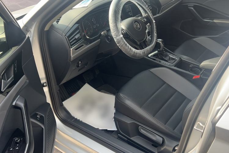 Used Volkswagen Sagitar 2019 280TSI DSG Comfort Version China VI Standard Interior 1