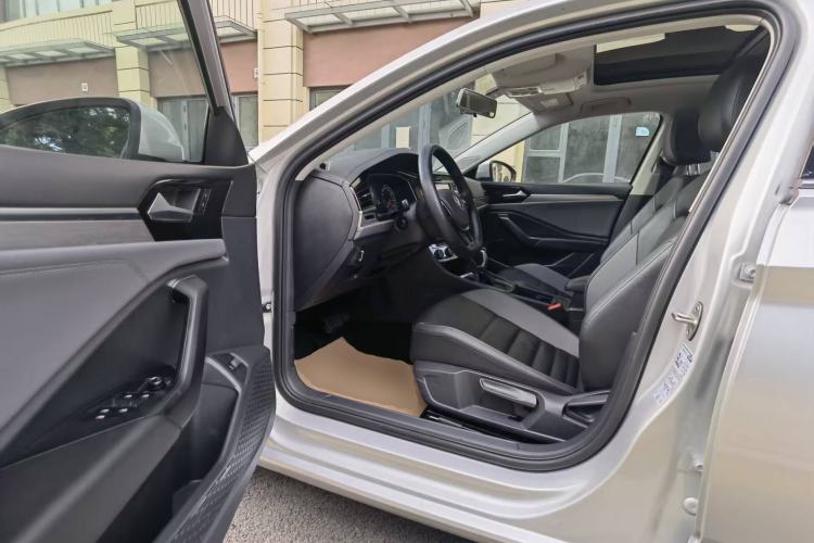 Used Volkswagen Sagitar 2019 200TSI DSG Comfort Version China VI Standard Left Front Seat