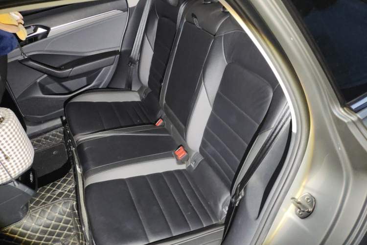 Used Volkswagen Sagitar 2019 200TSI DSG Comfort Version China VI Standard Left Rear Seat