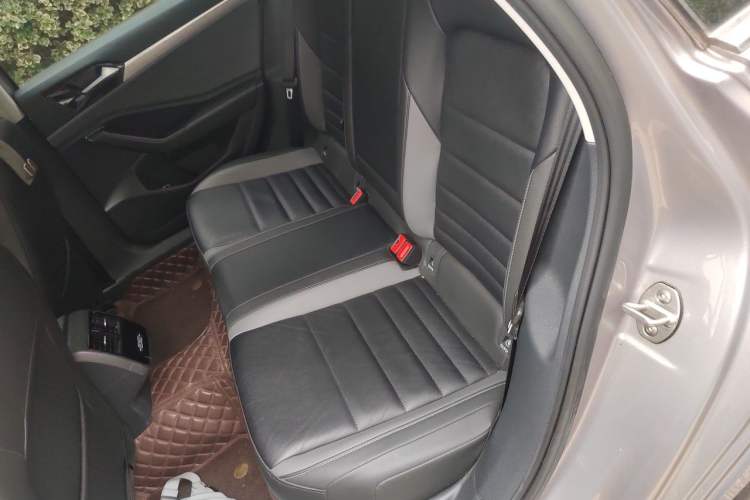 Used Volkswagen Sagitar 2019 280TSI DSG Comfort Version China V Standard Left Rear Seat