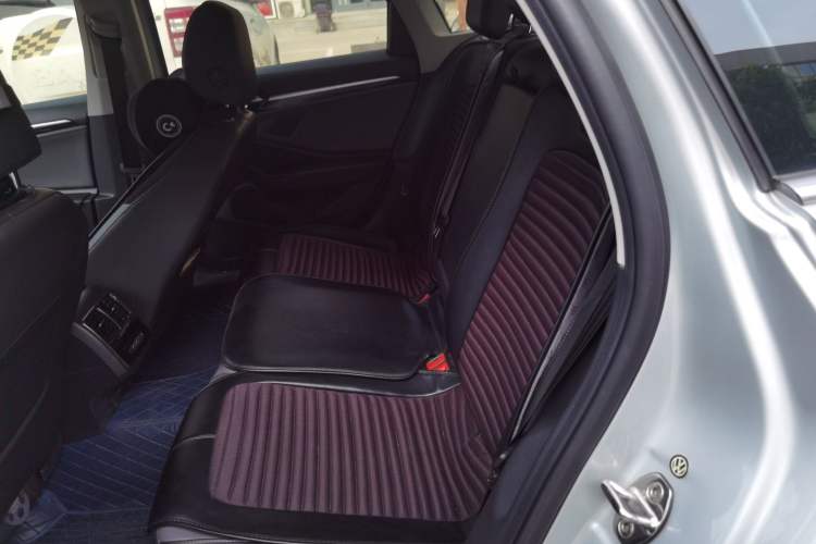 Used Volkswagen Sagitar 2019 280TSI DSG Luxury Model China V Emission Standard Left Rear Seat