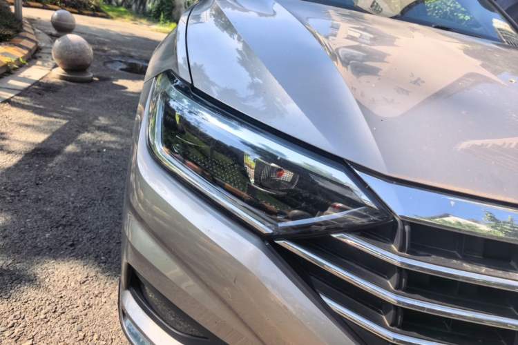 Used Volkswagen Sagitar 2019 280TSI DSG Comfort Version China VI Standard Right Front Headlight