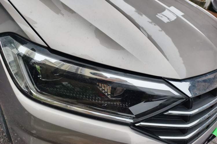 Used Volkswagen Sagitar 2019 280TSI DSG Comfort Version China VI Standard Right Front Headlight