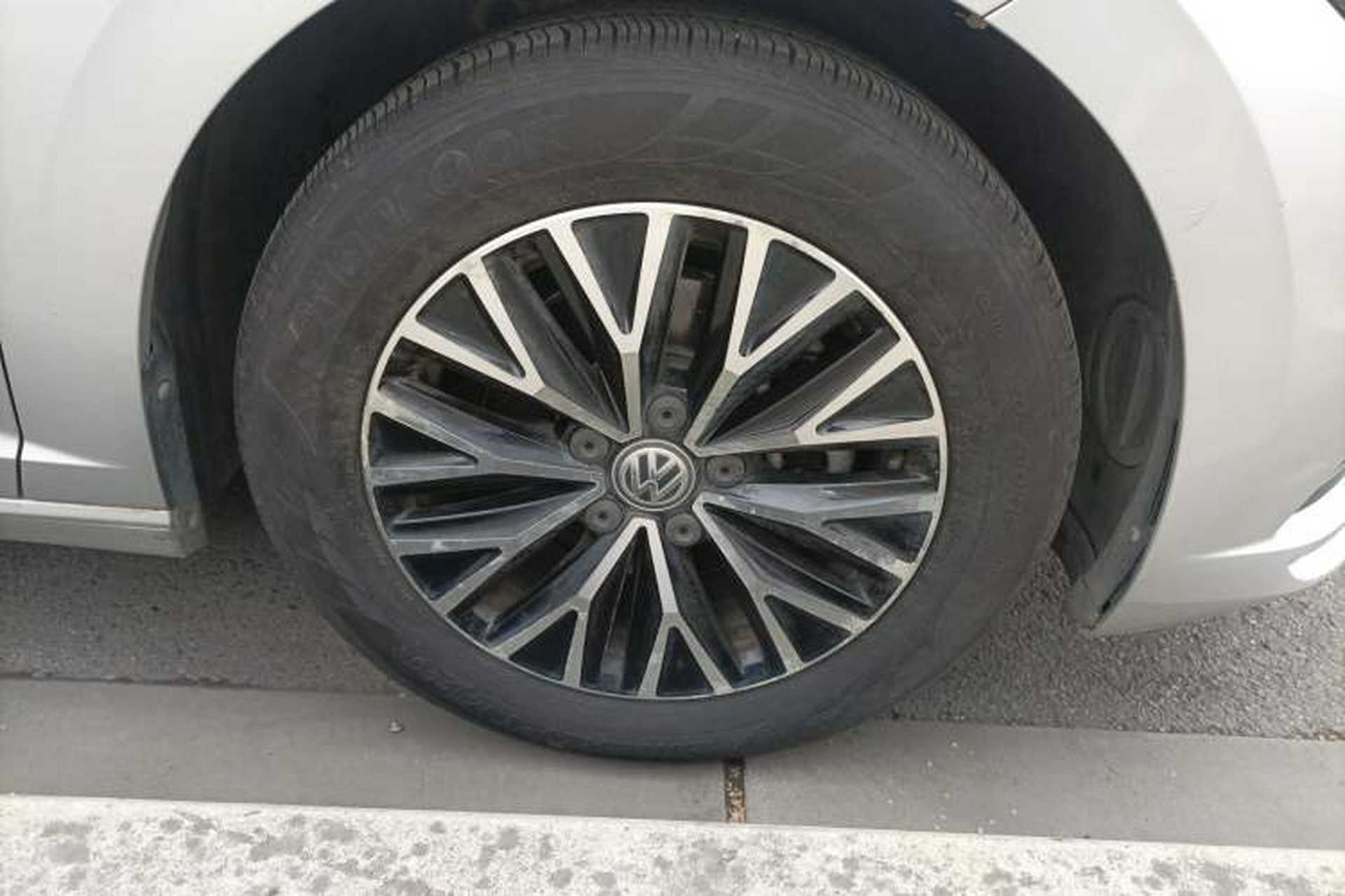 Used Volkswagen Sagitar 2019 280TSI DSG Comfort Version China VI Standard Right Front Wheel Hub