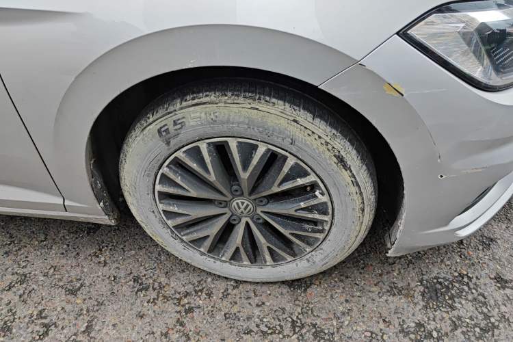 Used Volkswagen Sagitar 2019 280TSI DSG Comfort Version China VI Standard Right Front Wheel Hub