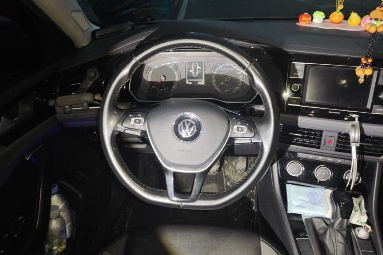 Used Volkswagen Sagitar 2019 200TSI DSG Comfort Version China VI Standard Steering Wheel