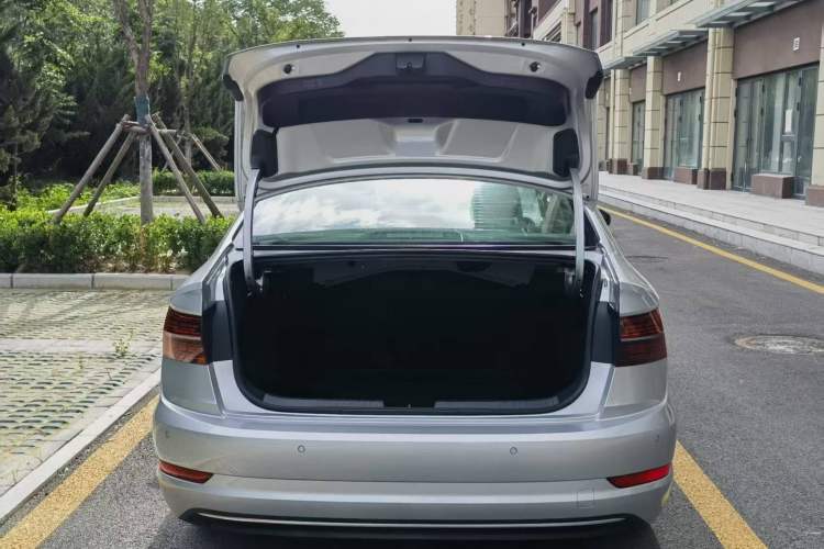 Used Volkswagen Sagitar 2019 200TSI DSG Comfort Version China VI Standard Trunk