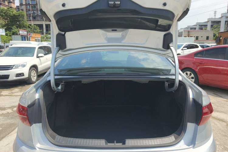 Used Volkswagen Sagitar 2019 280TSI DSG Comfort Version China VI Standard Trunk