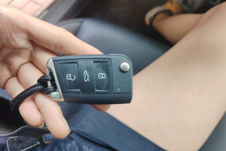 Used Volkswagen Sagitar 2019 280TSI DSG Comfort Version China VI Standard Vehicle Key